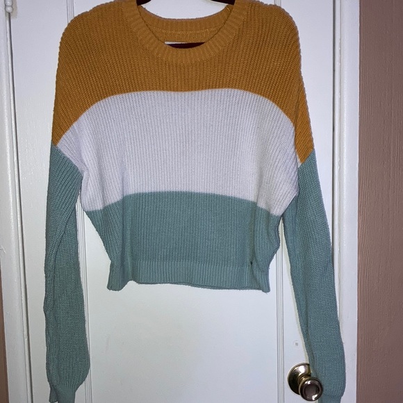 Super cute color block Hollister sweater. - Picture 1 of 3